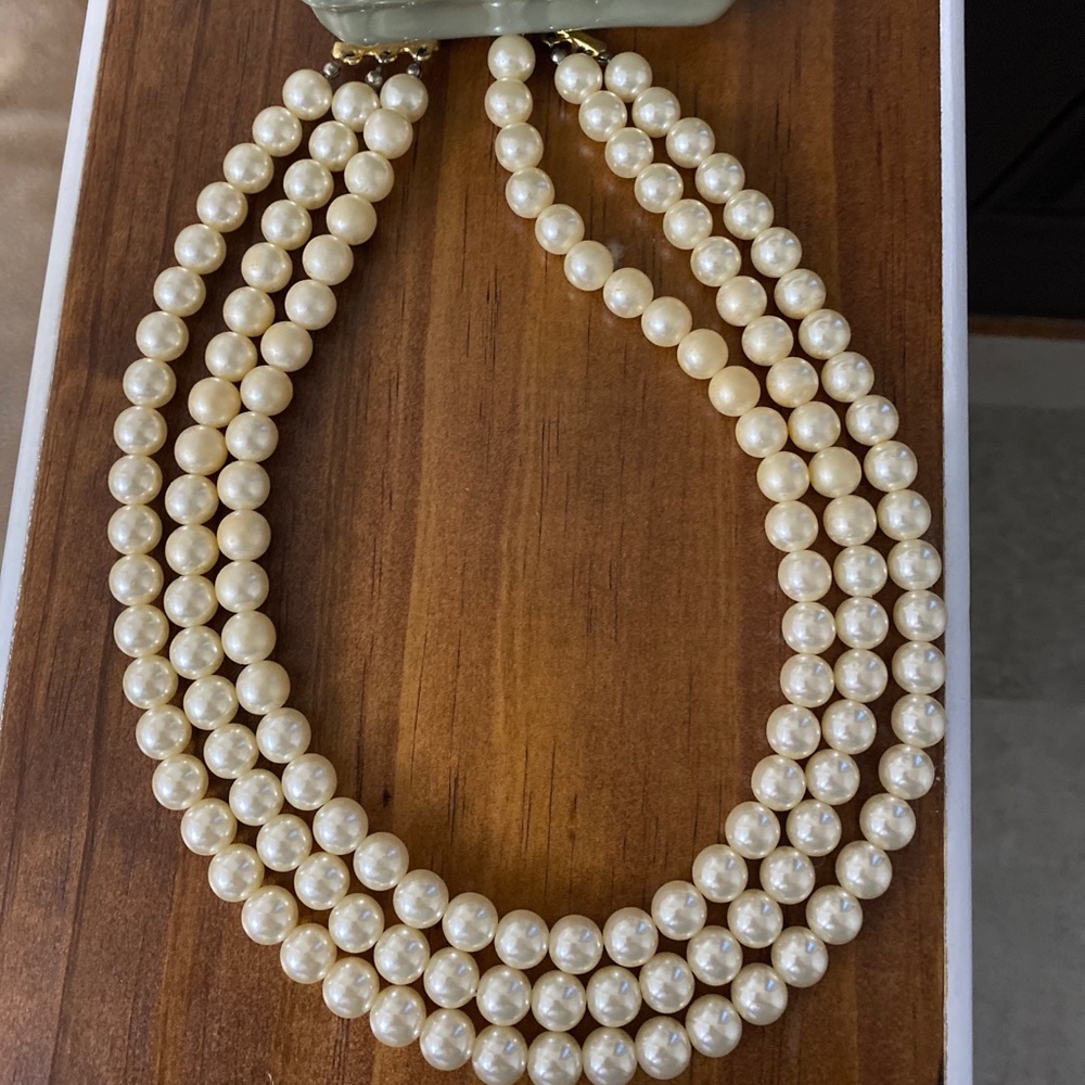 Vintage Multilayer large Pearl Statement